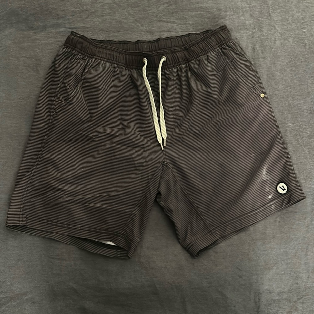 Vuori Kore Shorts (large/gray)